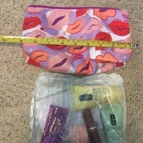 Clinique gift set - Picture 7 of 14